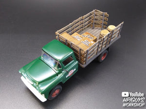 1:48 1955 Chevrolet 2 Ton Stake Truck Plastic Model Kit