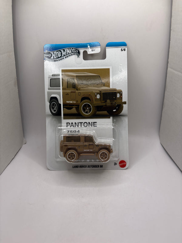 Hot Wheels Land Rover Defender 90 Diecast brown