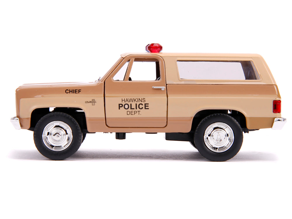 Hopper's Chevrolet Blazer "Hawkins Police Dept." "Stranger Things" (2016) TV Series "Hollywood Rides" 1/32 Diecast Model Car by Jada