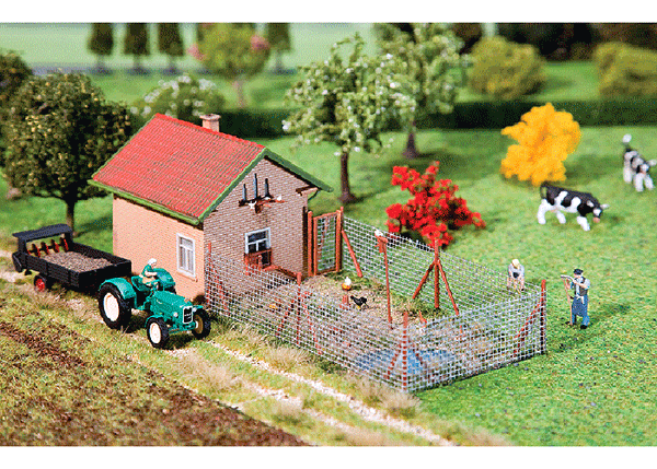 Faller 130328 HO Scale Henhouse w/ Pen Building Kit