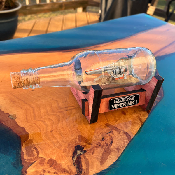 CCHobbyFun Battlestar Galactica Colonial Viper MK I Starship in a Bottle — Collectibles