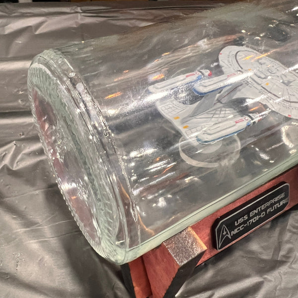 CCHobbyFun Star Trek Triple Nacelle Enterprise in a Bottle