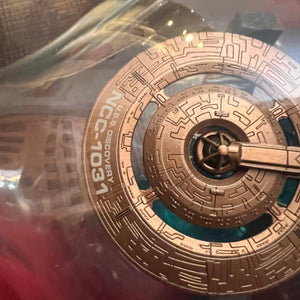 CCHobbyFun Star Trek USS Discovery NCC-1031 Starship in a Bottle