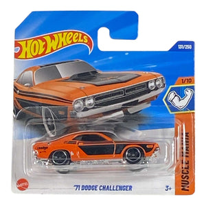 Hot Wheels '71 Dodge Challenger - Muscle Mania Series 1/10 Short Card