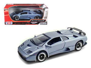 Lamborghini Diablo GT Silver 1/18 Diecast Model Car by Motormax — physical