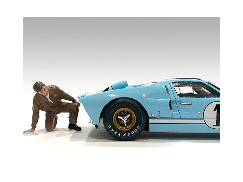 "Race Day 1" Figurine IV for 1/18 Scale Models by American Diorama — Scale Model Accessories
