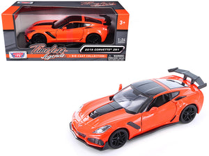2019 Chevrolet Corvette ZR1 Orange with Black Accents 1/24 Diecast Model Car by Motormax — physical