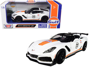 2019 Chevrolet Corvette ZR1 #22 "Gulf Oil" White with Orange Stripes and Black Top 1/24 Diecast Model Car by Motormax —