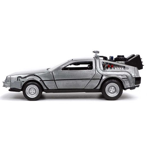 Jada Back to the Future die-cast 1:32 scale "Hollywood Rides" DeLorean Time Machine — Die-cast Model Cars