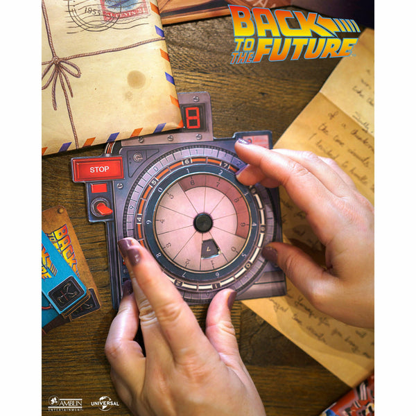 Back to the Future™ Back to the Future: A Letter From the Past strategy game [Spanish Edition] — Board Game