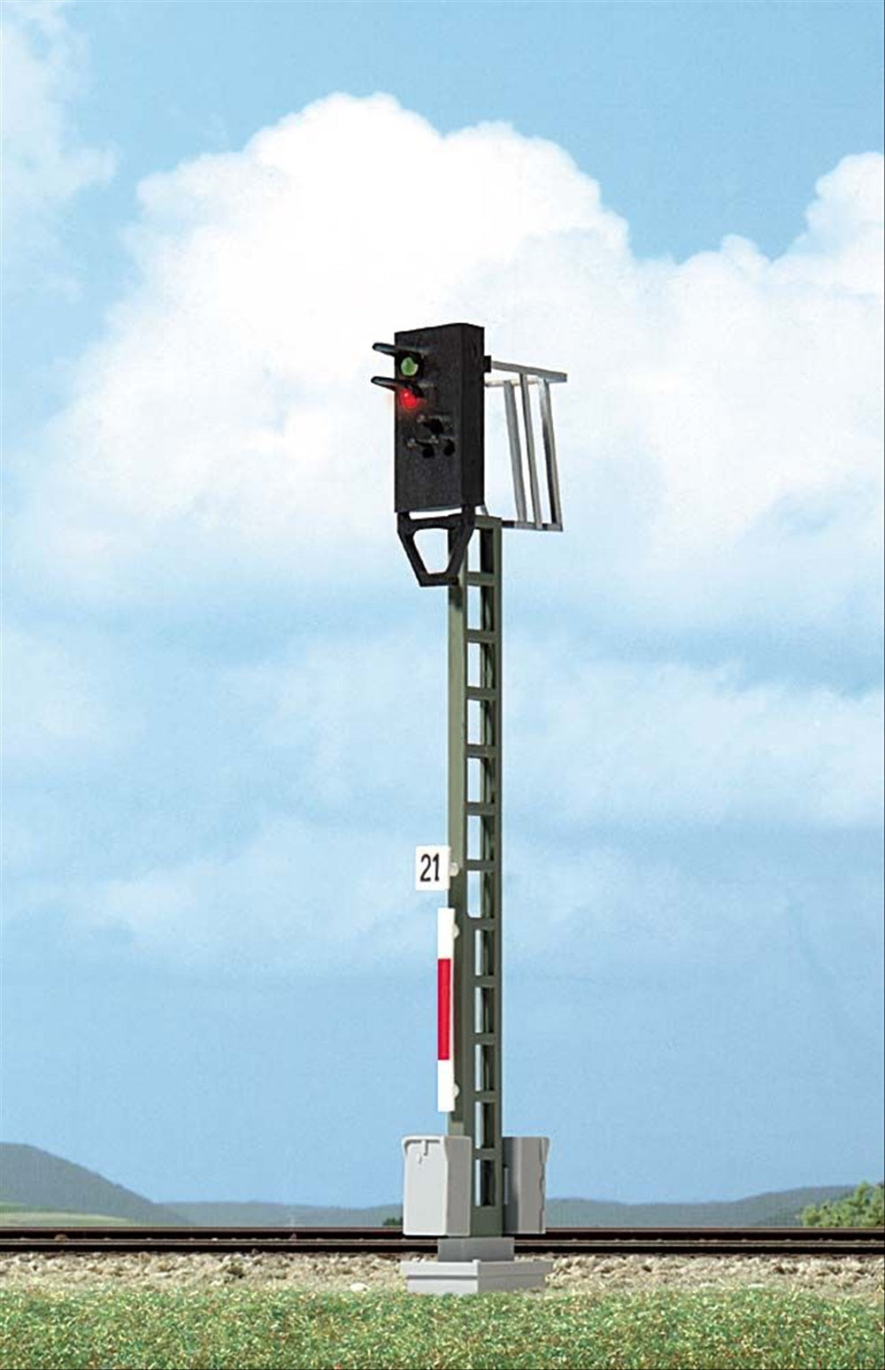 Busch 5802 HO Scale LED Block Signal, Red/Green