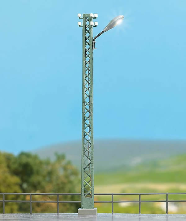 Black Forest® Hobby Supply Co Busch 4151 HO Scale Lattice-Mast Light -- 4-1/8" 10.5cm Tall — HO Scale Lighting > Busch