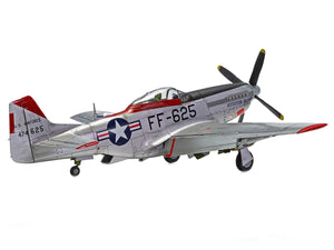 Airfix Level 2 Model Kit North American F-51D Mustang Fighter Aircraft