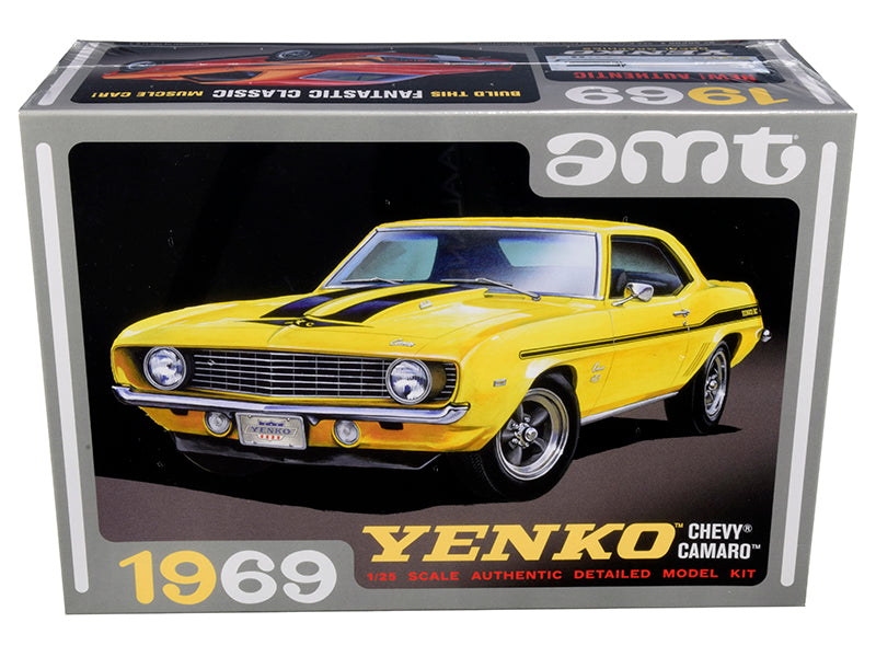 AMT - Skill 2 Model Kit 1969 Chevrolet Camaro Yenko 1/25 Scale Model — Plastic model kit