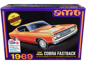 AMT - Skill 2 Model Kit 1969 Ford Torino Cobra Fastback 3-in-1 Kit 1/25 Scale Model — Plastic model kit