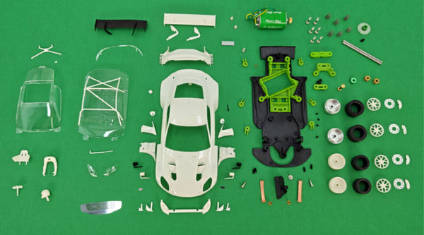 Avant Slot Aston Martin Vantage GT3 White Kit 1/32 Slot Car 52999