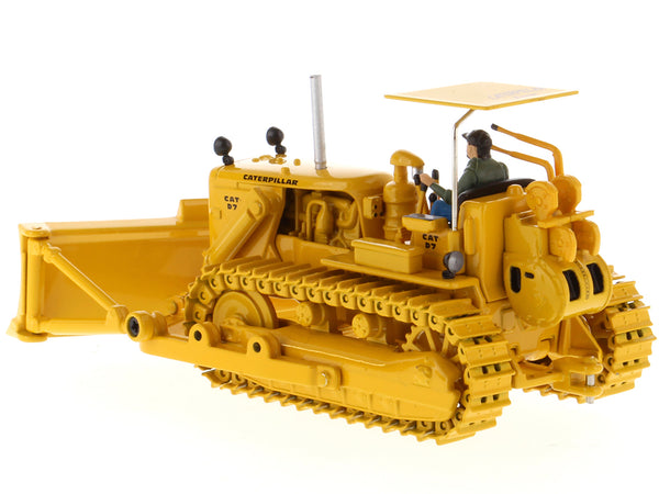 CAT Caterpillar D7C Track-Type Tractor Dozer Yellow with Operator "Vintage Series" 1/50 Diecast Model by Diecast Masters — Echo Six Hobbies, view 3