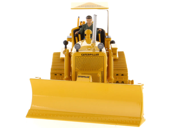 CAT Caterpillar D7C Track-Type Tractor Dozer Yellow with Operator "Vintage Series" 1/50 Diecast Model by Diecast Masters — Echo Six Hobbies, view 4