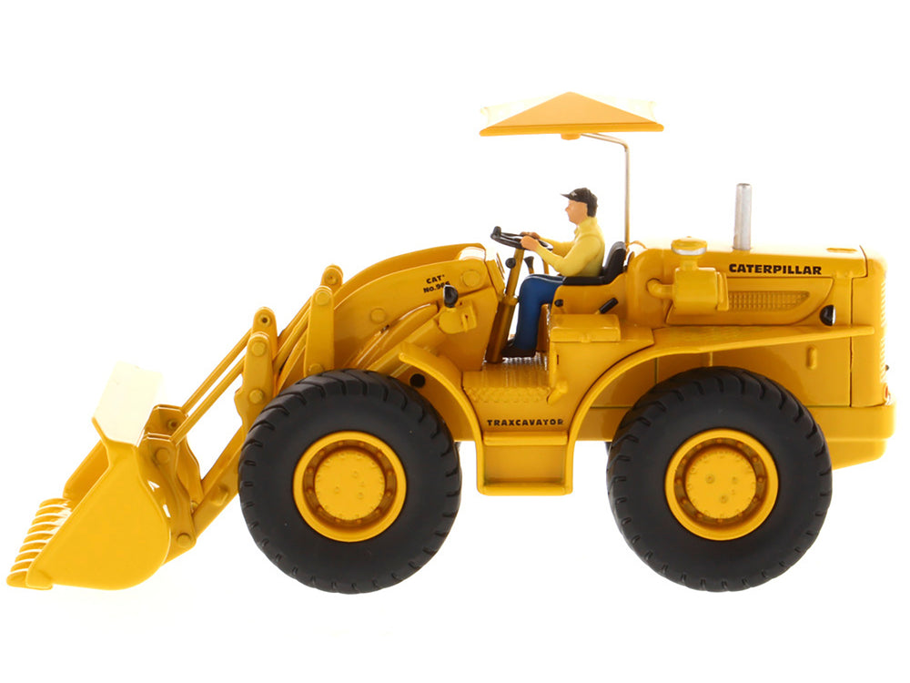 CAT Caterpillar 966A Wheel Loader Yellow with Operator "Vintage Series" 1/50 Diecast Model by Diecast Masters — Echo Six Hobbies, view 1
