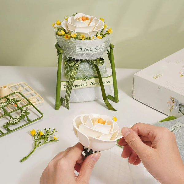 Echo Six Hobbies ROKR White Camellia DIY 3D Puzzle Model, product image 3