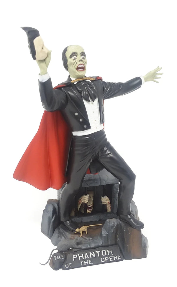 Echo Six Hobbies Atlantis Models 1/8 Lon Chaney Phantom of The Opera Glow Edition Plastic — Plastic model kit