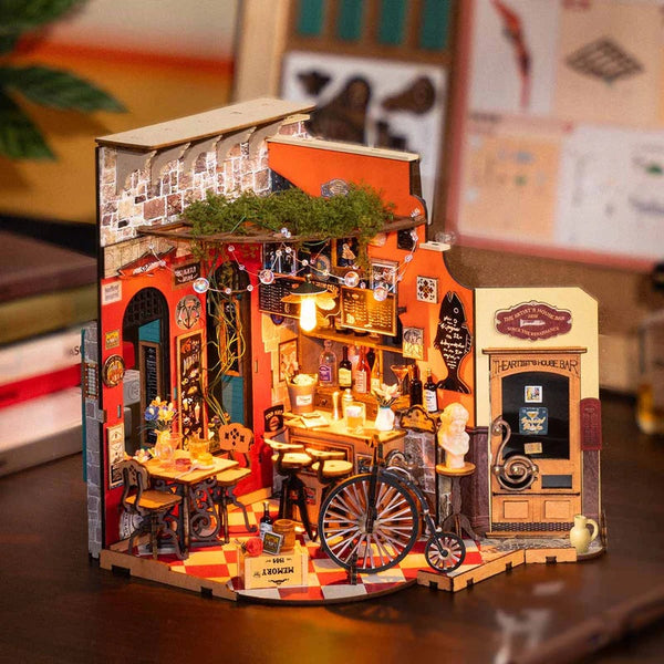 Robotime Cheers Bar & Dining, DIY Miniature House — DIY Minature House Kit