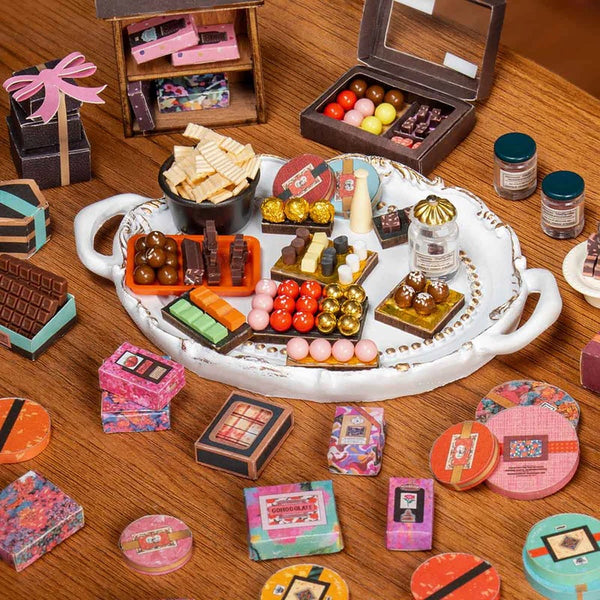 Rolife - Henry's Chocolate, DIY Miniature House