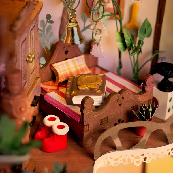 Robotime Fairytale Tree House DIY Miniature House — DIY Home Decor