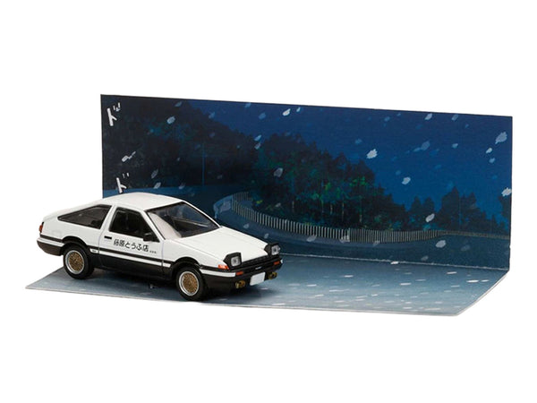 Toyota Sprinter Trueno (AE86) RHD (Right Hand Drive) White with Black Stripes "Takumi Fujiwara & Natsuki Mogi - Initial D" (1995-2013) Manga "Diorama Set Series" 1/64 Diecast Model Car by Hobby Japan