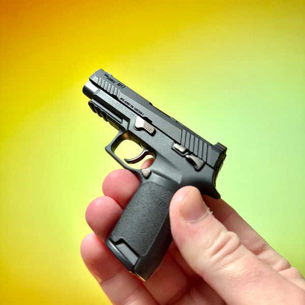 GoatGuns SIG Sauer M17 model Pistol in black — Diecast Model Guns