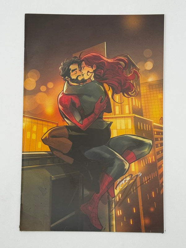 [Signed by Hickman] Ultimate Spider-Man #15 Virgin Unknown Comics Andolfo Exclusive Var [INST]