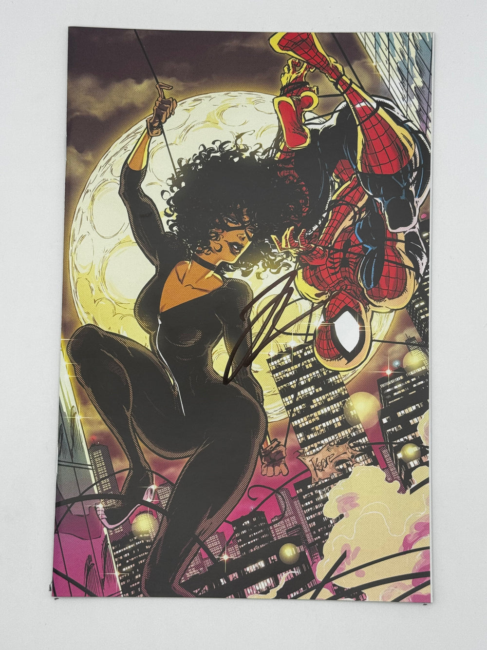 [Signed by Hickman] Ultimate Spider-Man #11 Virgin Unknown Comics Andrews Exclusive Var [INST]