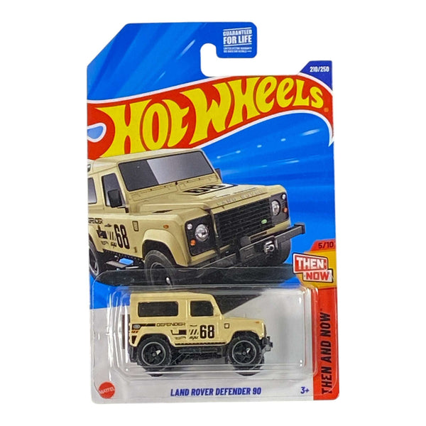 Hot Wheels Land Rover Defender 90 - Then and Now Series 5/10