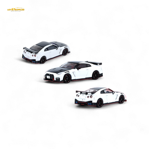 Inno64 NISSAN GT-R (R35) NISMO White 1:64