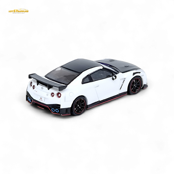 Inno64 NISSAN GT-R (R35) NISMO White 1:64