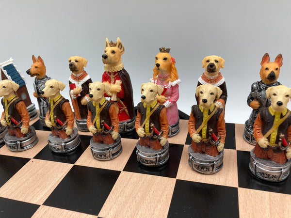 Little Shop of Magic Chess Set - Cats & Dogs Resin Chessmen on Black/Maple Chest — Board Game
