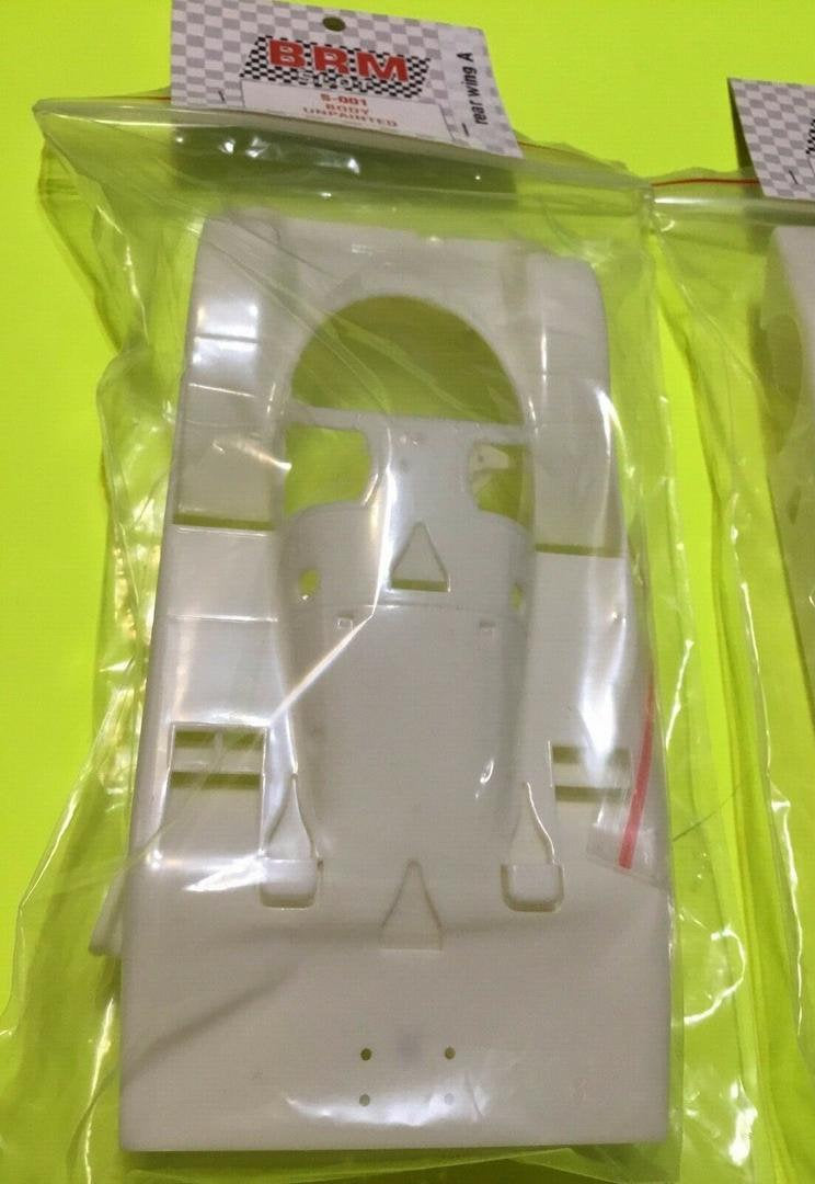 BRM White Unpainted Porsche 962C Body Kit (Wing Type A) 1/24 Slot Car S-001