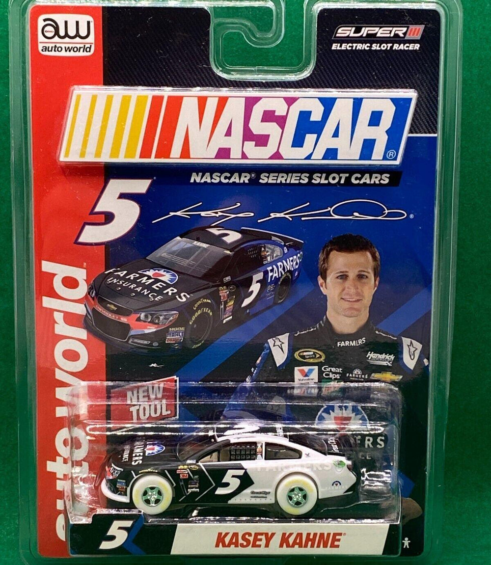 PowerHobby Auto world 2016 iWheels Kasey Kahne Farmers Nascar HO Slot Car AFX SC316