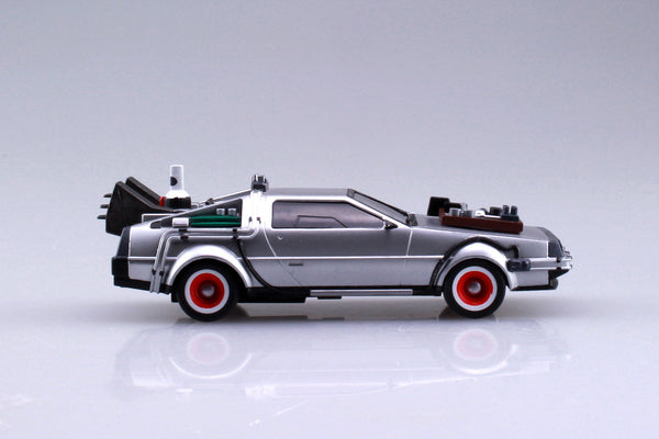 Back to the Future Part III pull-back DeLorean 1:43 scale plastic model kit