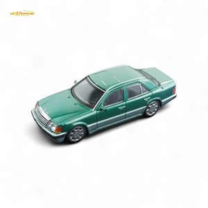 (Pre-Order) DCM 1/64 Benz 500E - Emerald 1/64