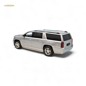 GOC Chevrolet Suburban 2015 - Silver 1:64