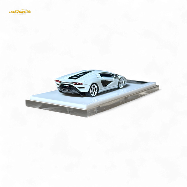 Fuelme Model NEO COUNTACH LPI 800-4 BIANCO SIDERALE 1:64 Resin