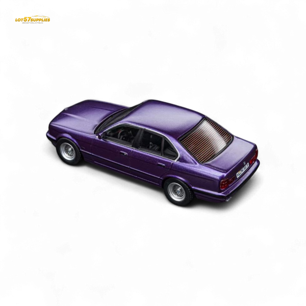 (Pre-Order) DCM BMW E34 5-Series Sedan Daytona Roland Purple 1:64
