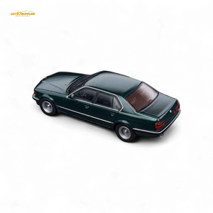 (Pre-Order) DCM BMW E32 7-Series Sedan Oxford Metallic Green 1:64