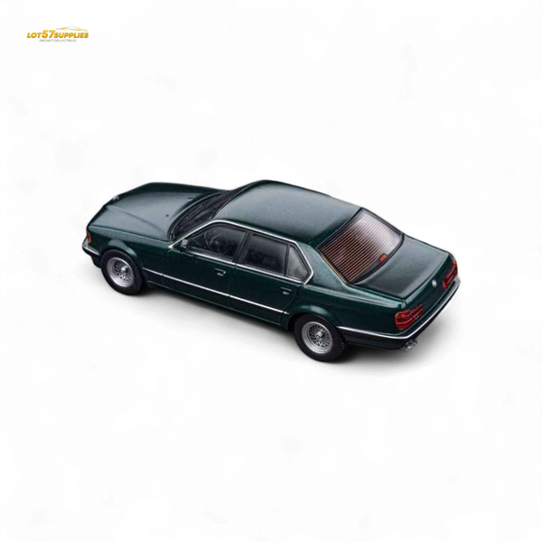 (Pre-Order) DCM BMW E32 7-Series Sedan Oxford Metallic Green 1:64
