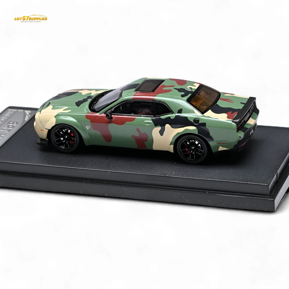 (Pre-Order) Stance Hunters Dodge Challenger SRT Hellcat Army Green 1:64