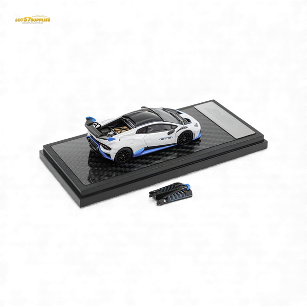 (Pre-Order) LCD Lamborghini Huracan STO White 1:64