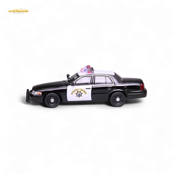 596 Ford Crown Victoria California Highway Patrol 1:64