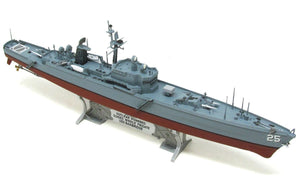 1:600 USS Bainbridge (CGN-25) Nuclear Powered Guided Missile Frigate with Trading Card