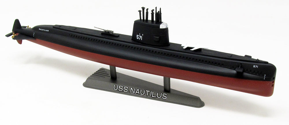 Atlantis Models 1:300 USS Nautilus Nuclear-Powered Submarine (SSN-571) (STEM Science, Technology, Engineering and